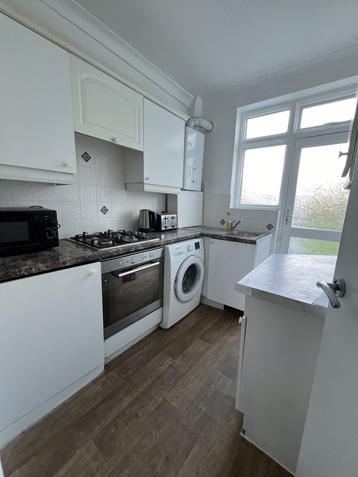 Room Cavendish Avenue in Greater London