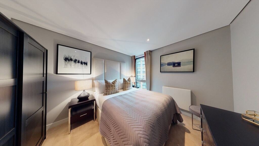 Flat Merchant Square in City of Westminster