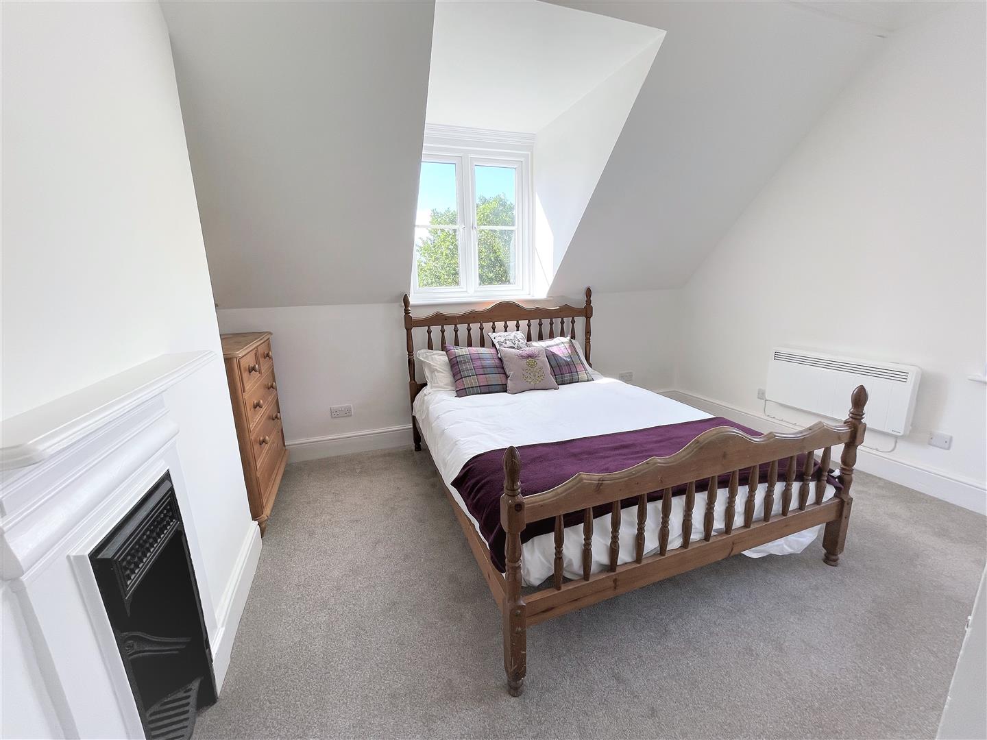 Flat Crawley Ridge in Surrey Heath
