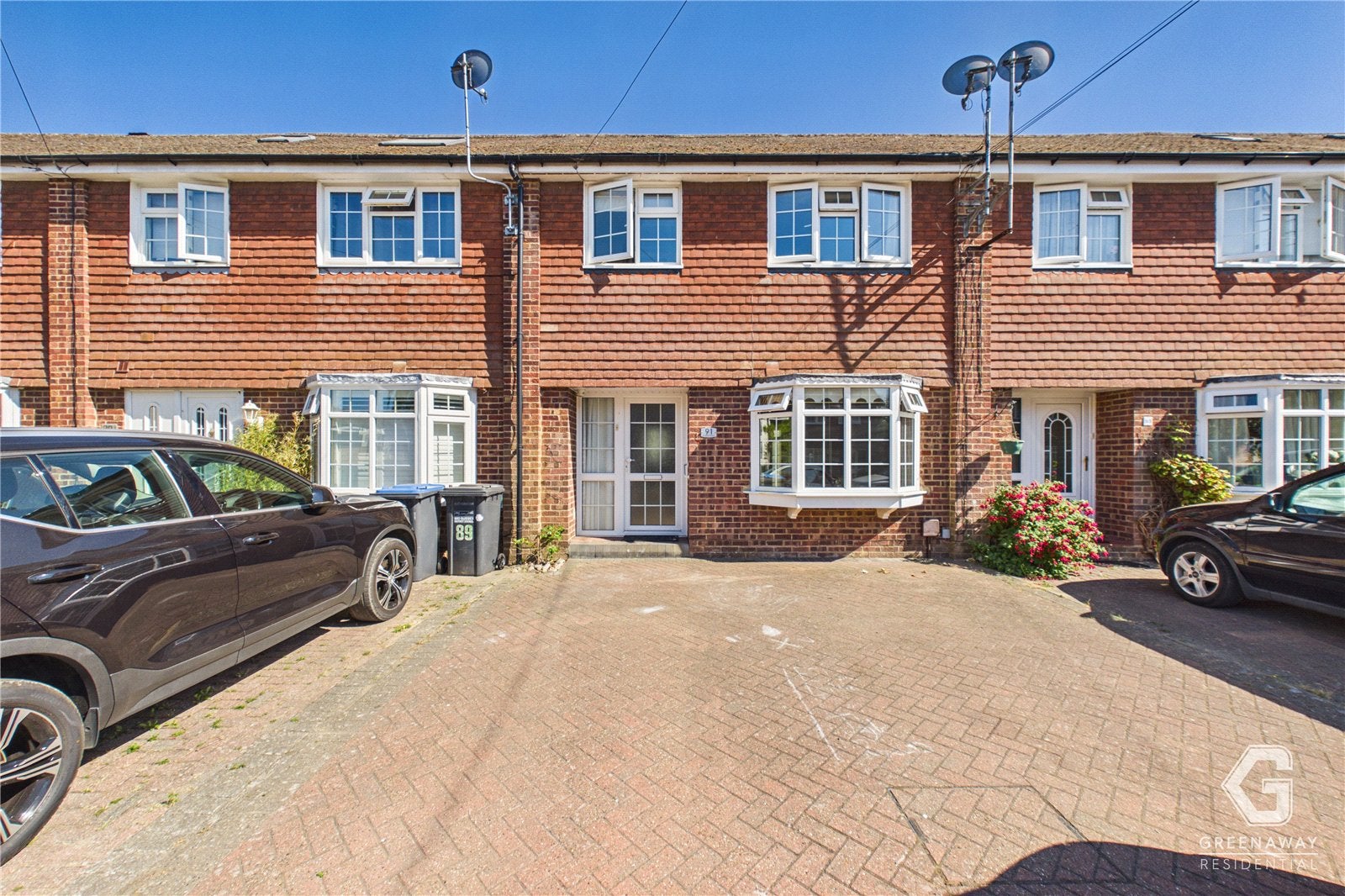 House Newlands Crescent in Mid Sussex