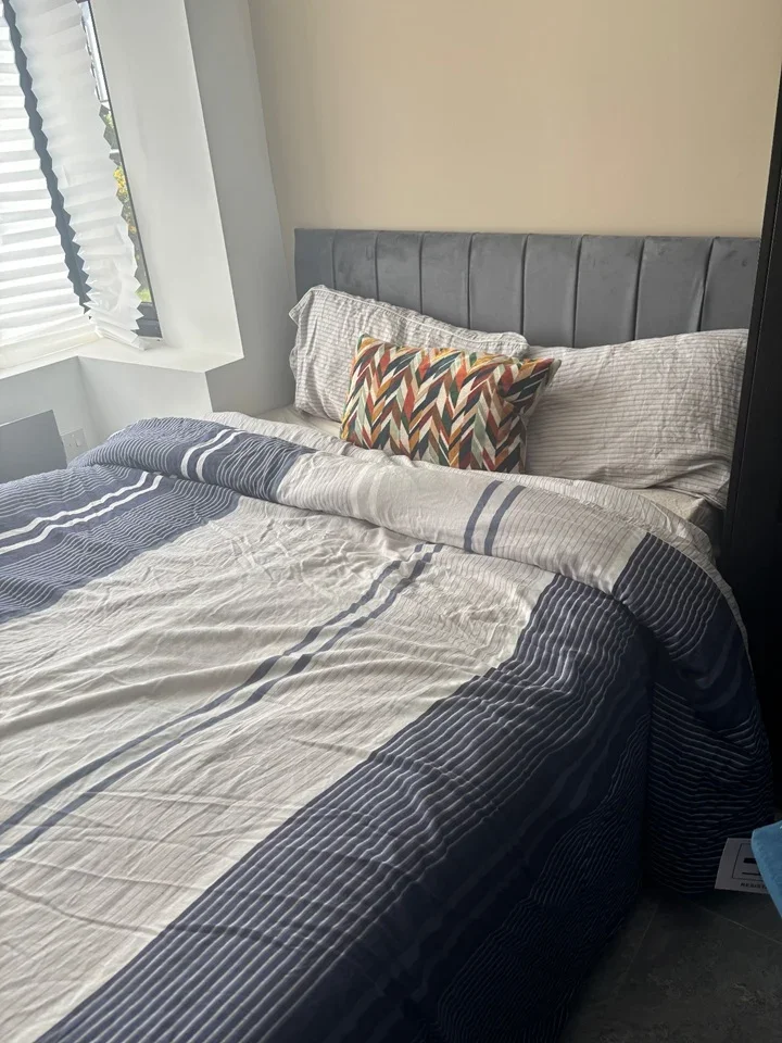 Room Harlyn Drive in Greater London