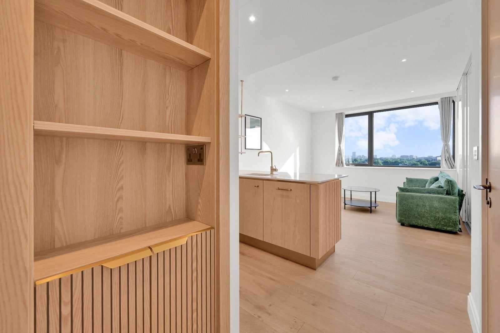 Flat Haverstock Hill in Greater London