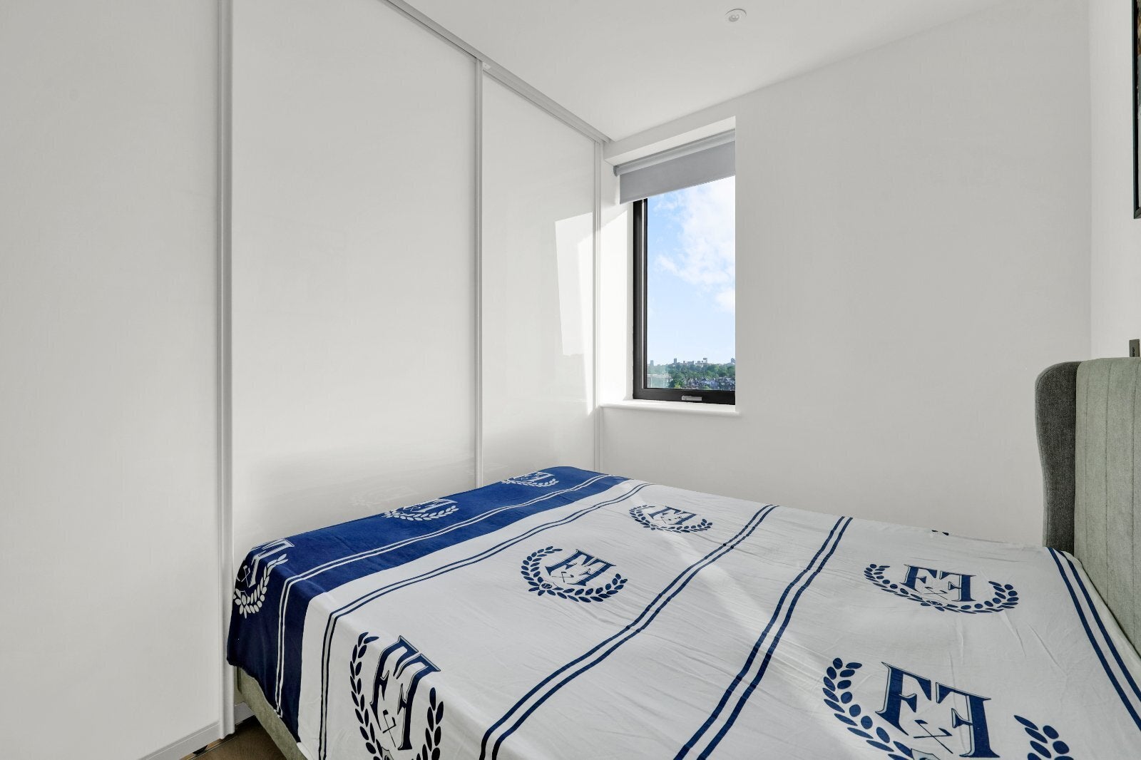 Flat Haverstock Hill in Greater London