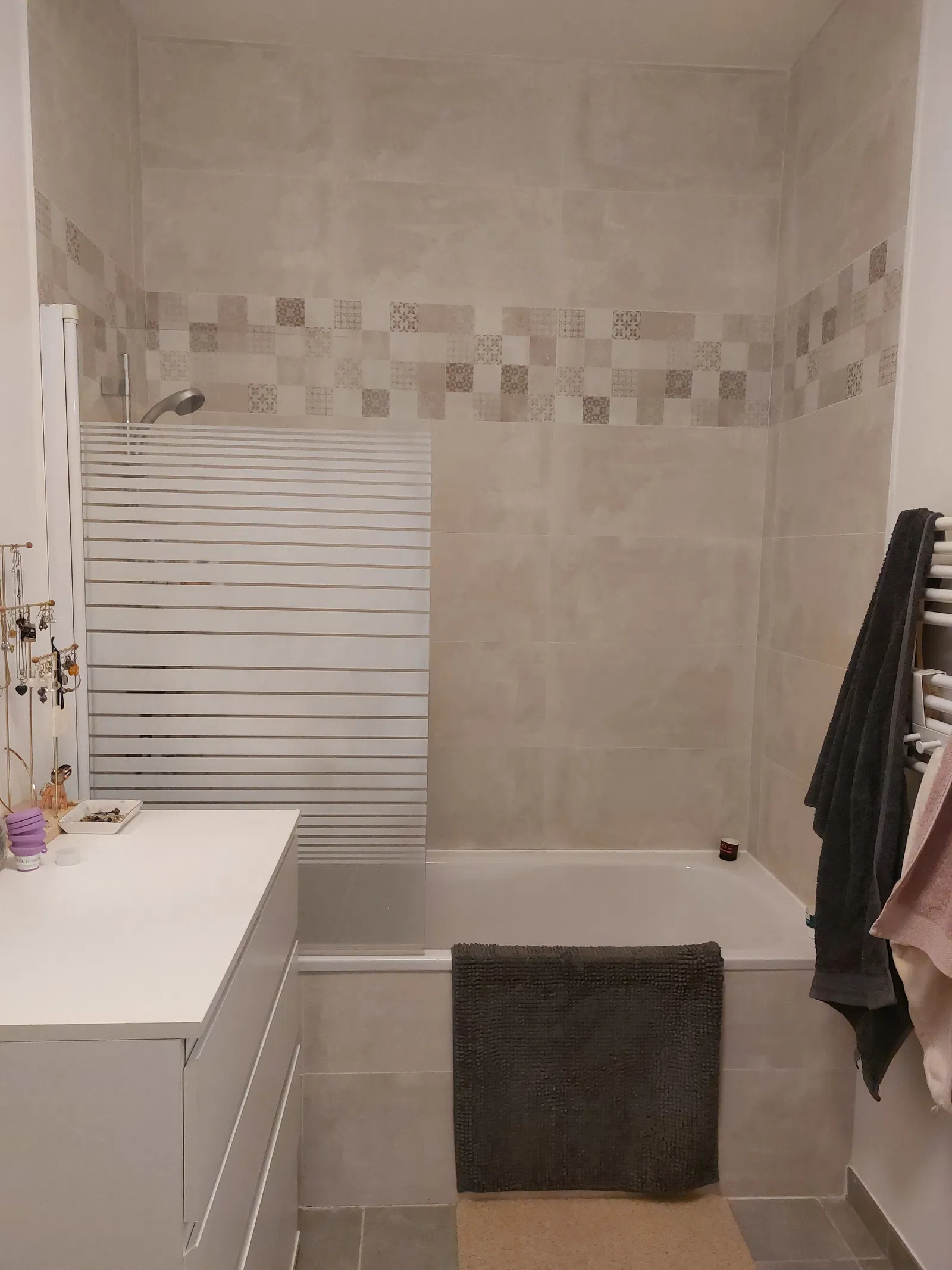 Room Avenue Jean-Paul Coste in Aix-en-Provence