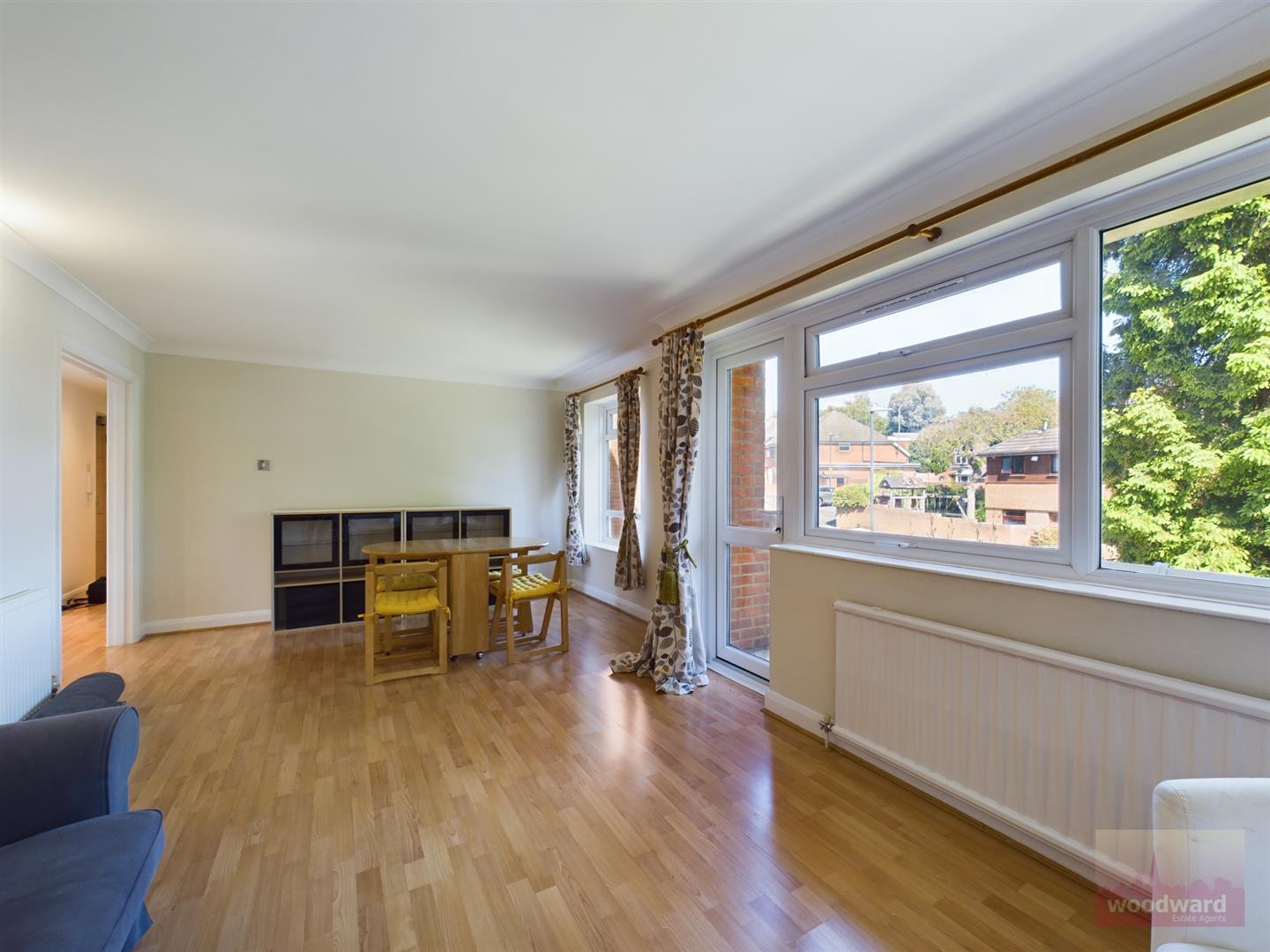 Flat South Hill Avenue in Greater London