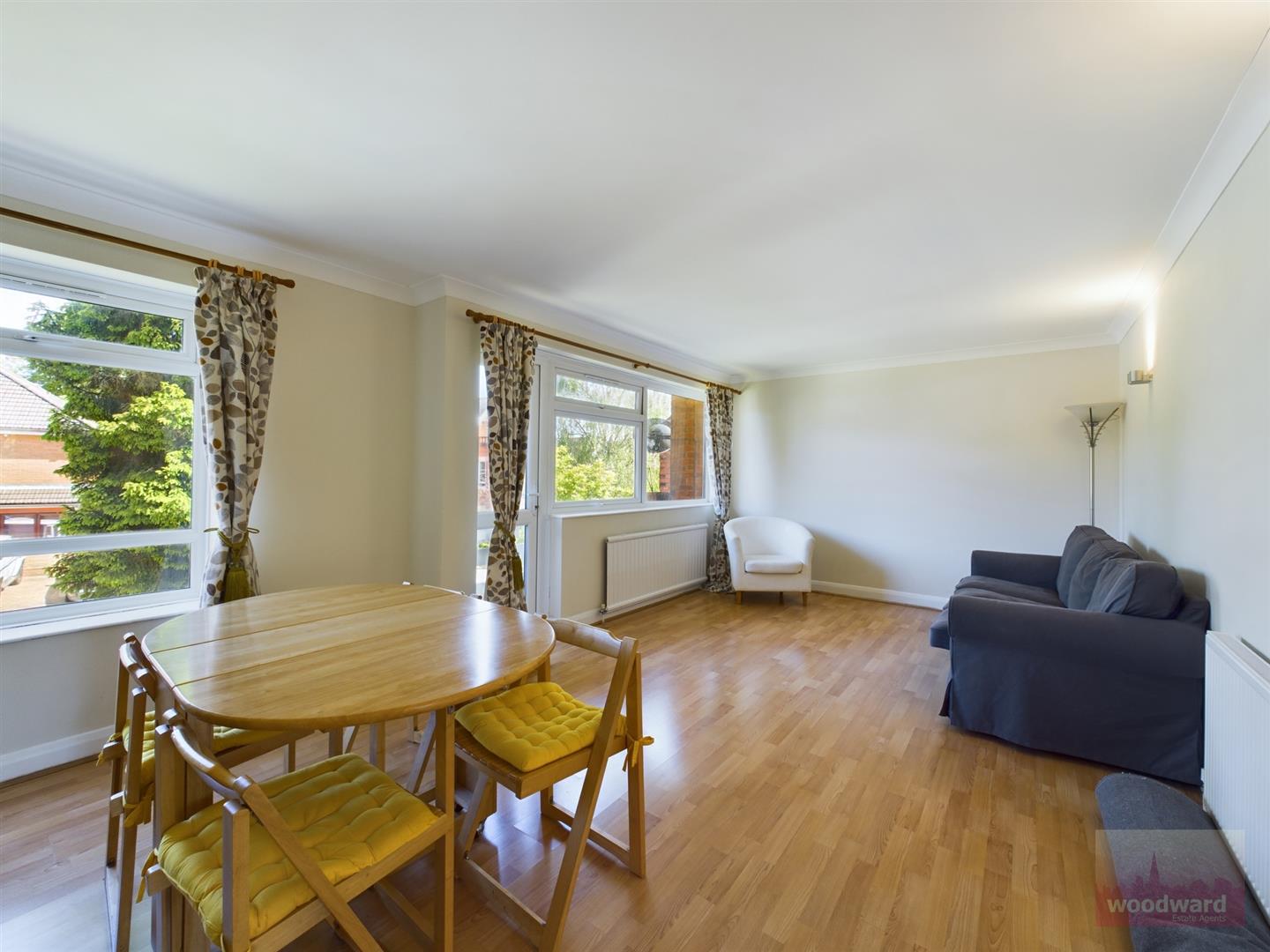 Flat South Hill Avenue in Greater London