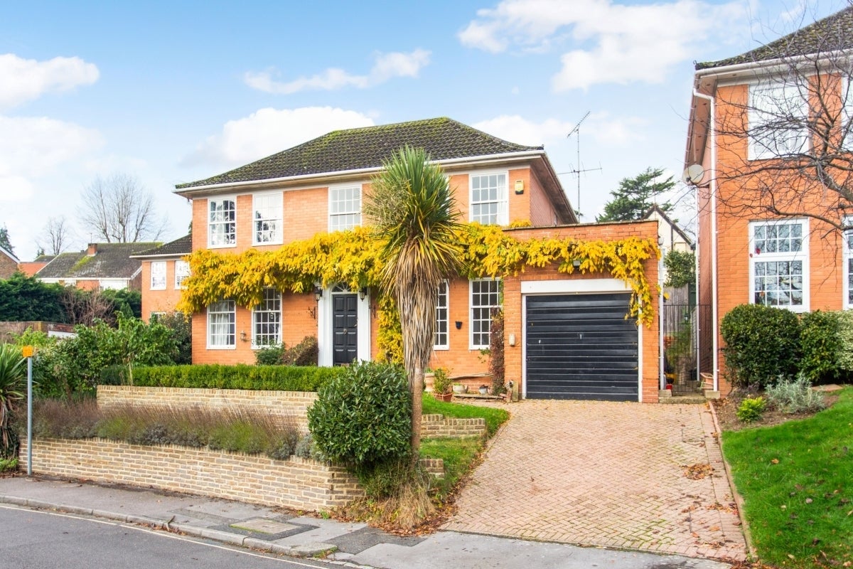 House Fairford Close in Mid Sussex