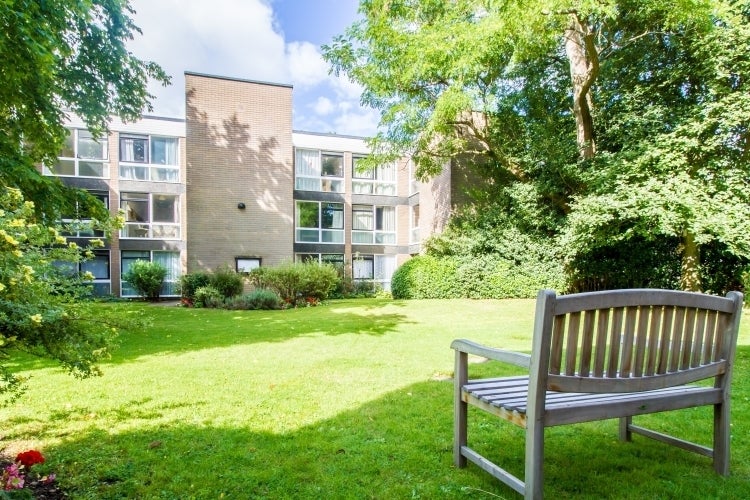 Flat Butler Close in Oxford