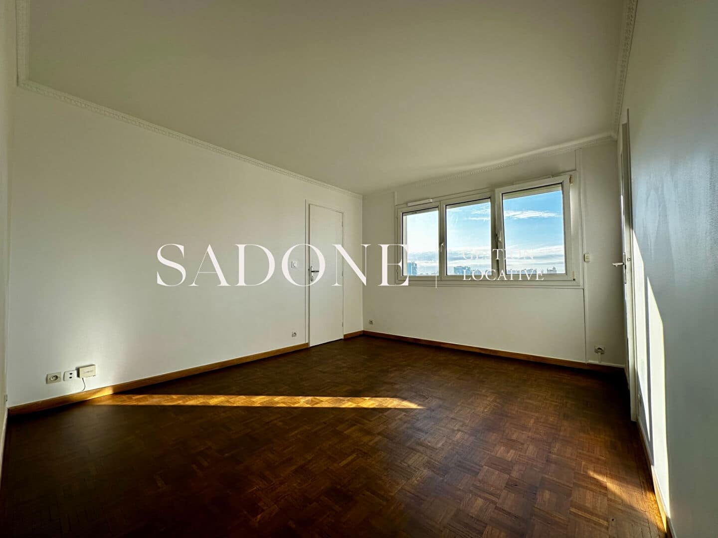 Flat Rue Baudin in Levallois-Perret