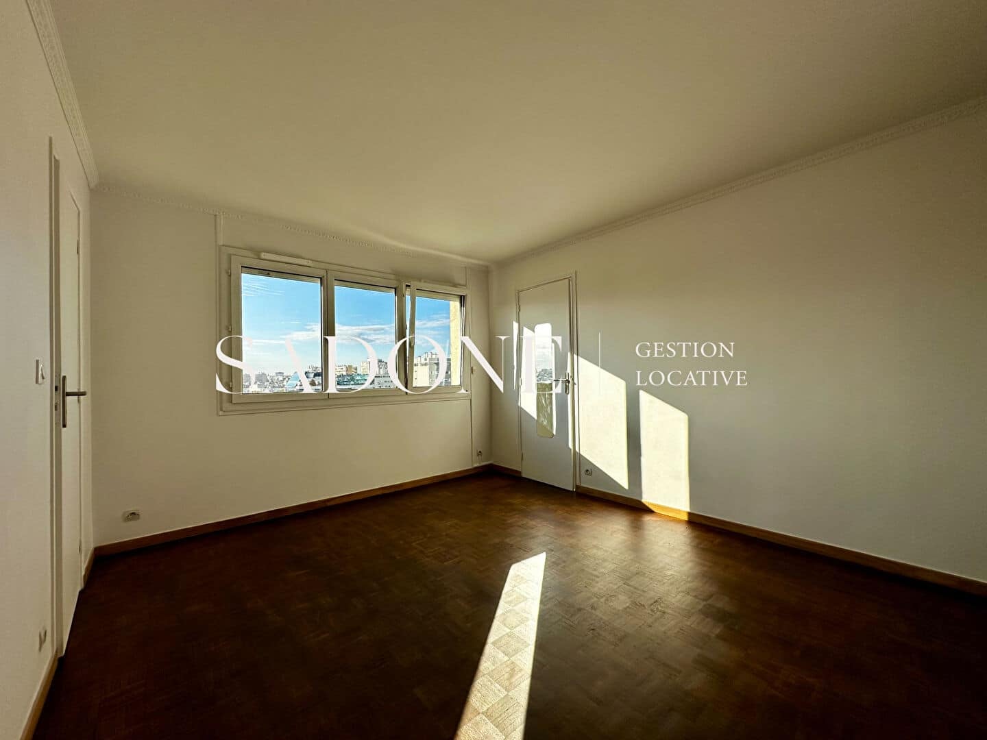 Flat Rue Baudin in Levallois-Perret