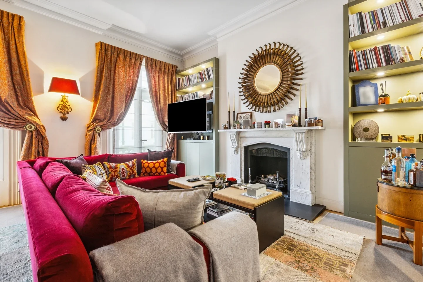 Flat Stanhope Mews South in Greater London