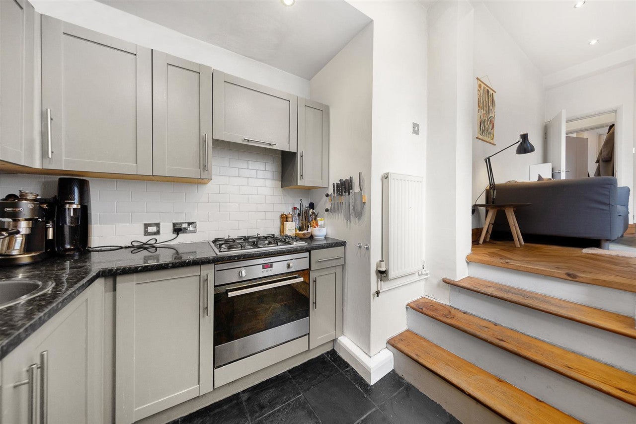 Flat Kellett Road in Greater London