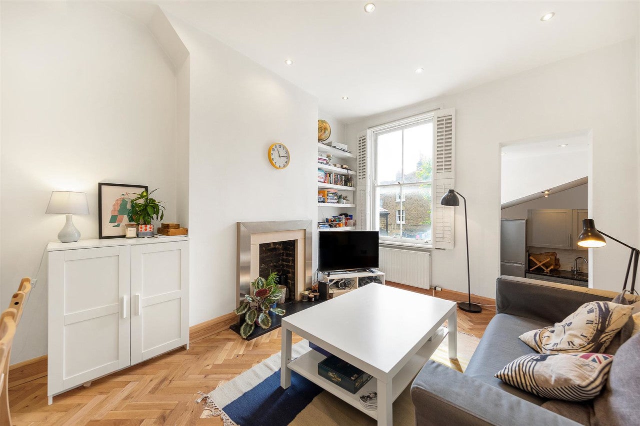 Flat Kellett Road in Greater London