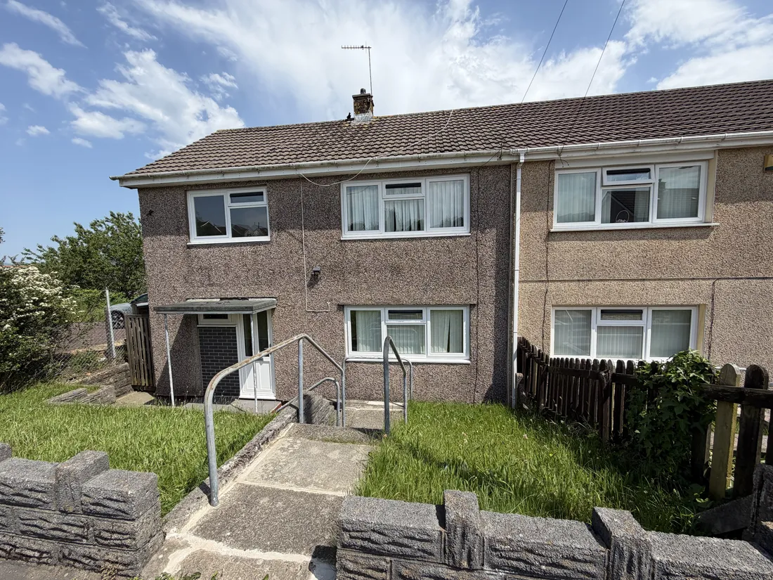 House Lôn Hafren in Swansea