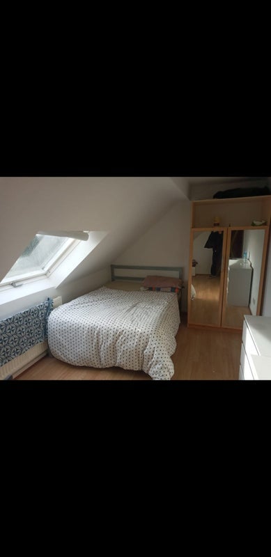 Room Hawthorn Road in Birmingham