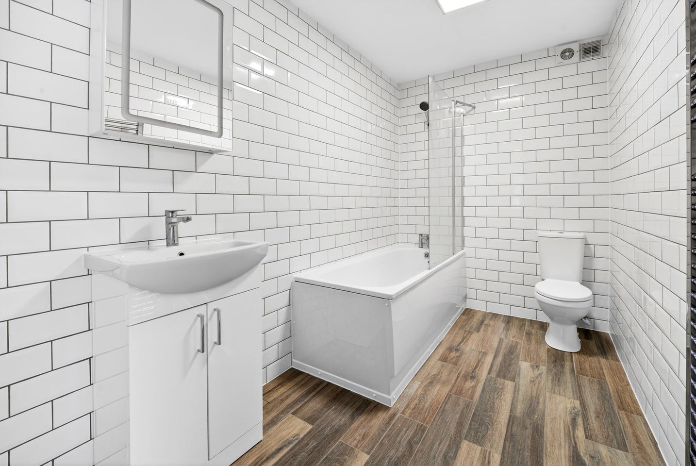 Flat Oakfield Road in Greater London
