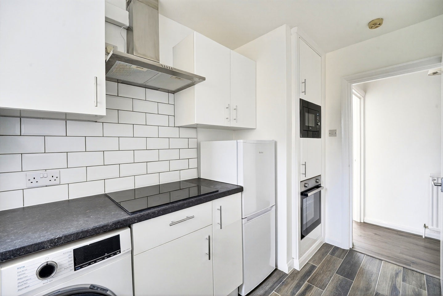 Flat Oakfield Road in Greater London
