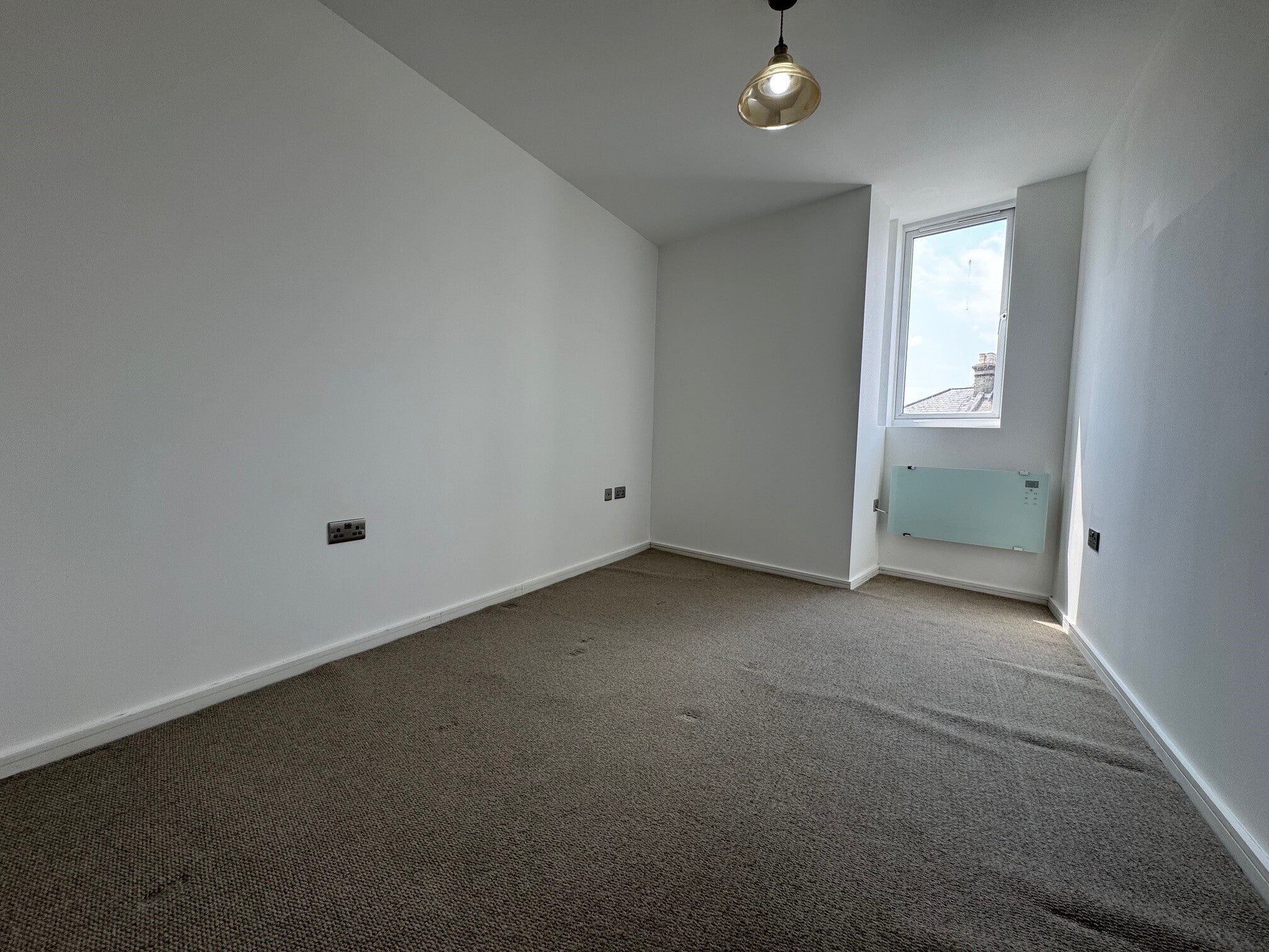 Flat Gildredge Road in Eastbourne