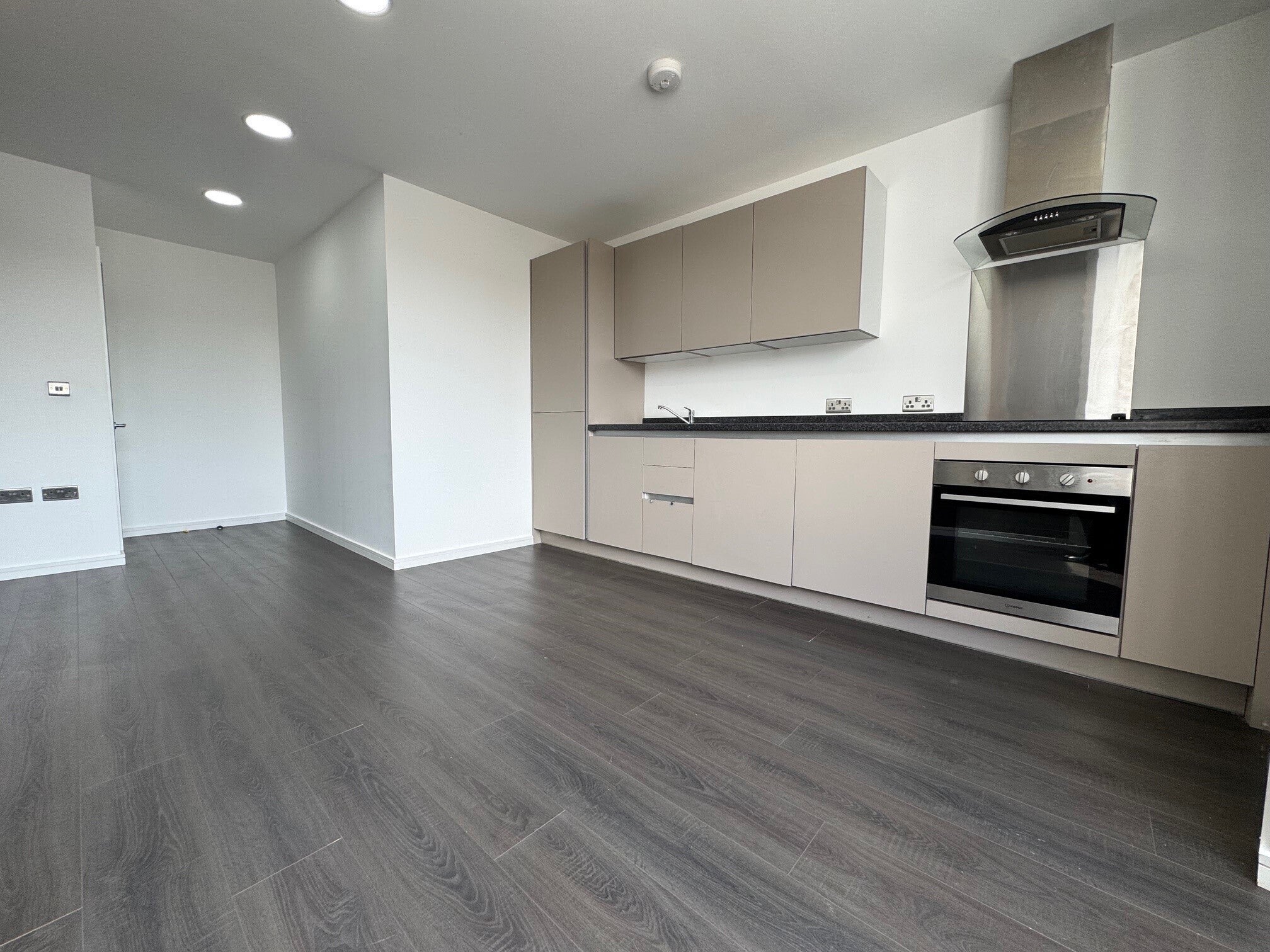 Flat Gildredge Road in Eastbourne
