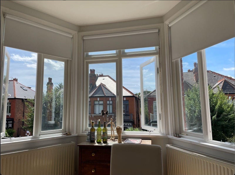 Room Hoveden Road in Greater London