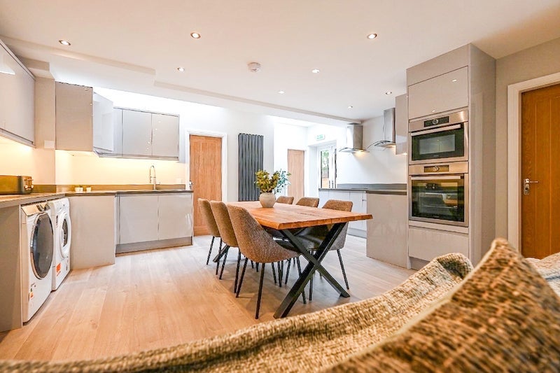 Room Plattbrook Close in Manchester
