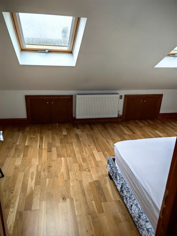 Room Blackhorse Road in Greater London