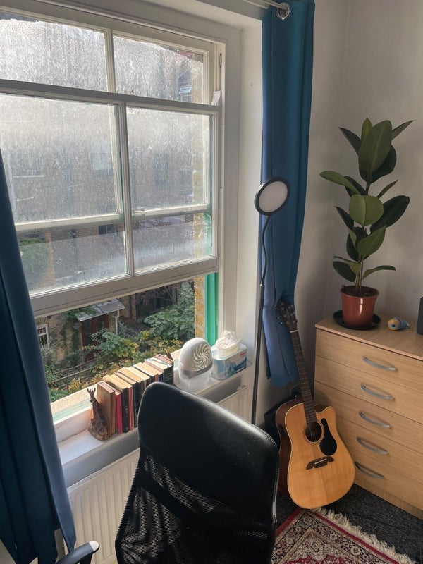 Room Newark Street in Greater London