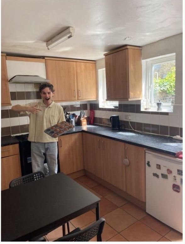 Room Newark Street in Greater London