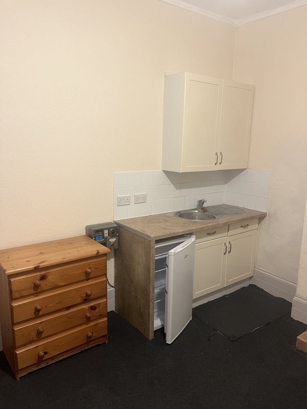 Room Pepys Road in Greater London