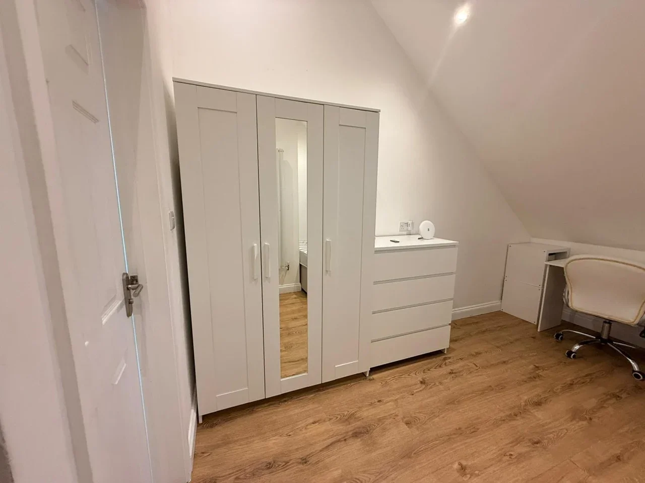 Room Cromwell Hill in Luton