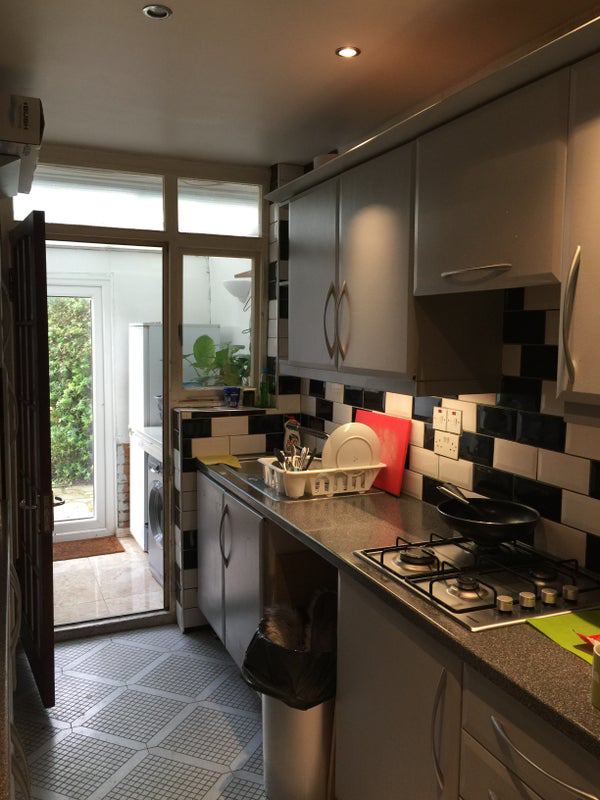 Room Tamworth Lane in Greater London