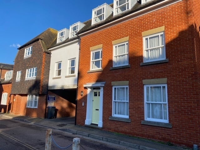 Flat St. John's Lane in Canterbury