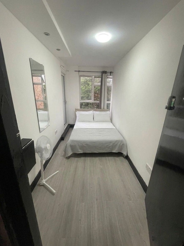 Room Barnardo Gardens in Greater London