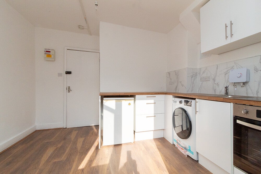 Flat Portnall Road in City of Westminster