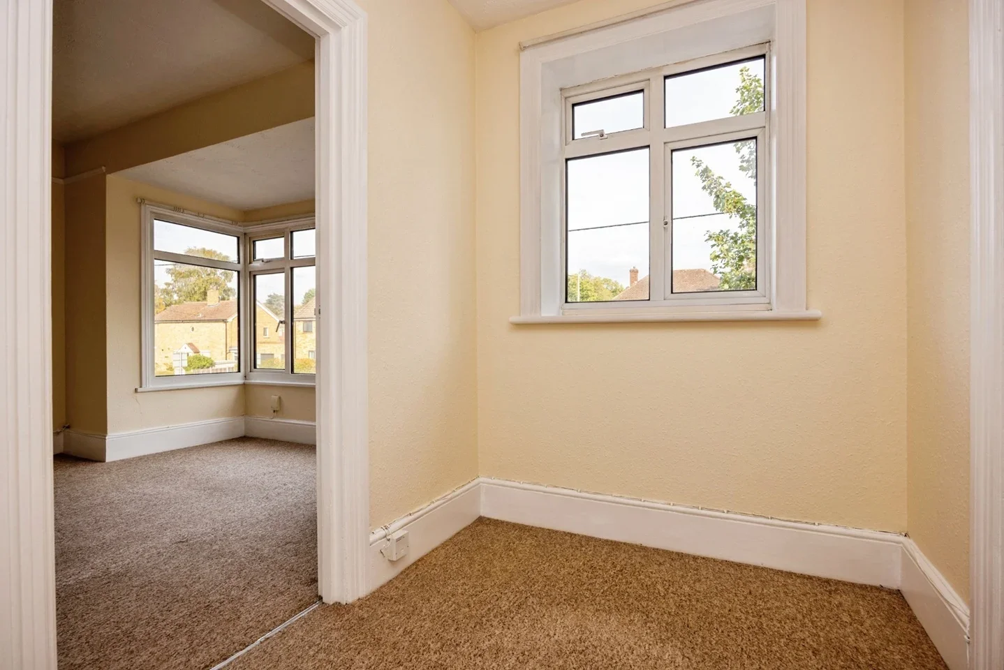 Flat Sherington Close in Rushmoor