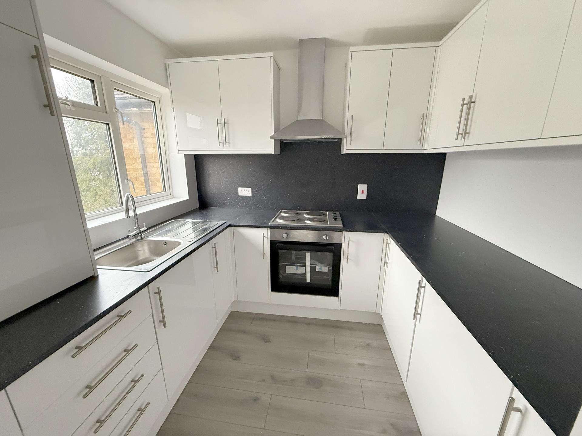 Flat Station Close in Welwyn Hatfield