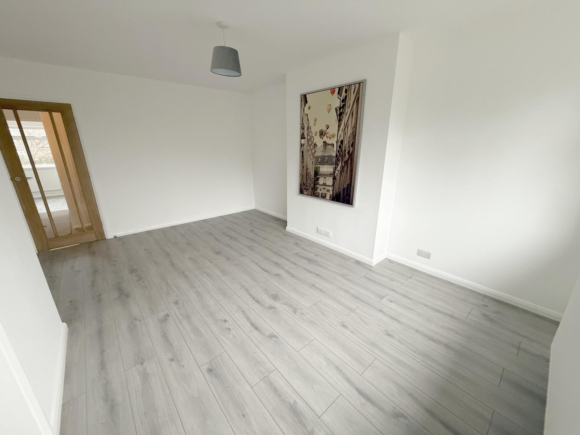 Flat Station Close in Welwyn Hatfield