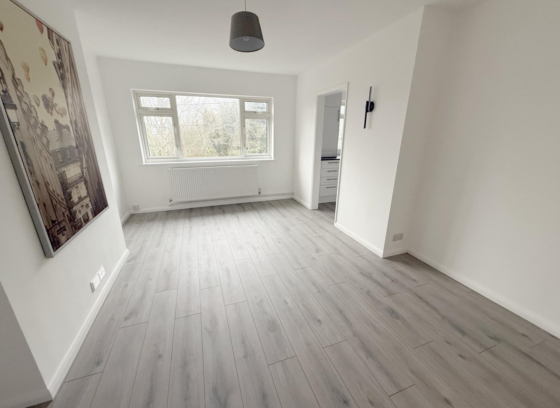 Flat Station Close in Welwyn Hatfield