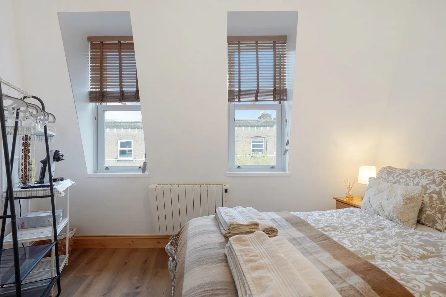 Flat Hornsey Road in Greater London
