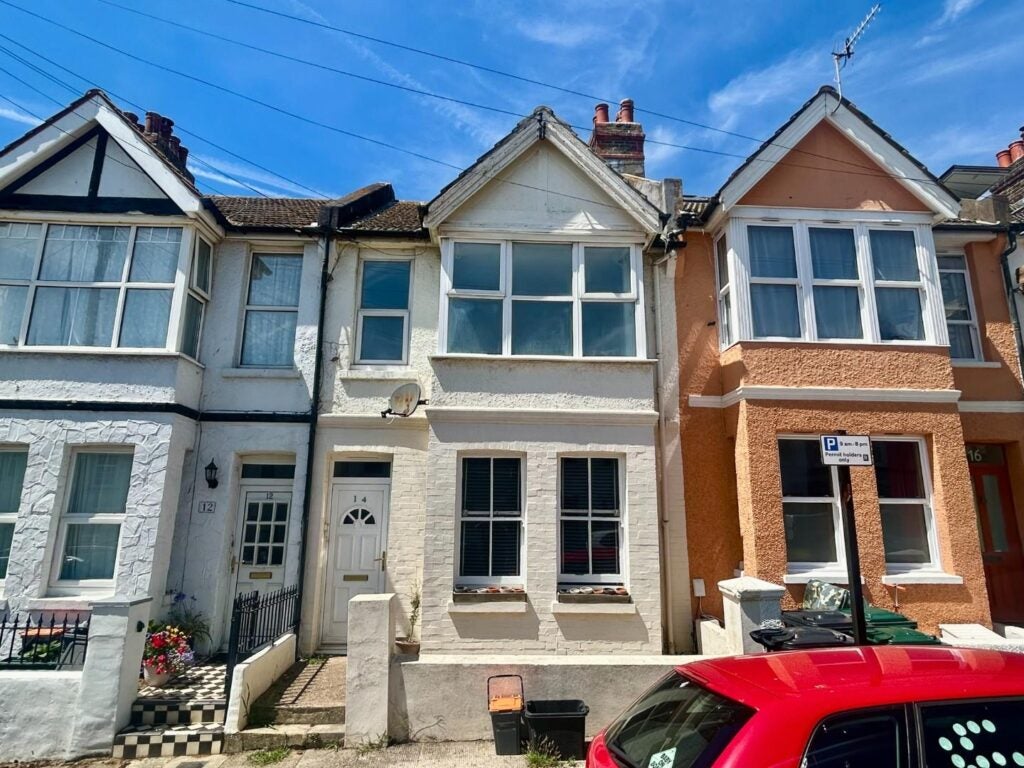 Flat Linton Road in Portslade by Sea