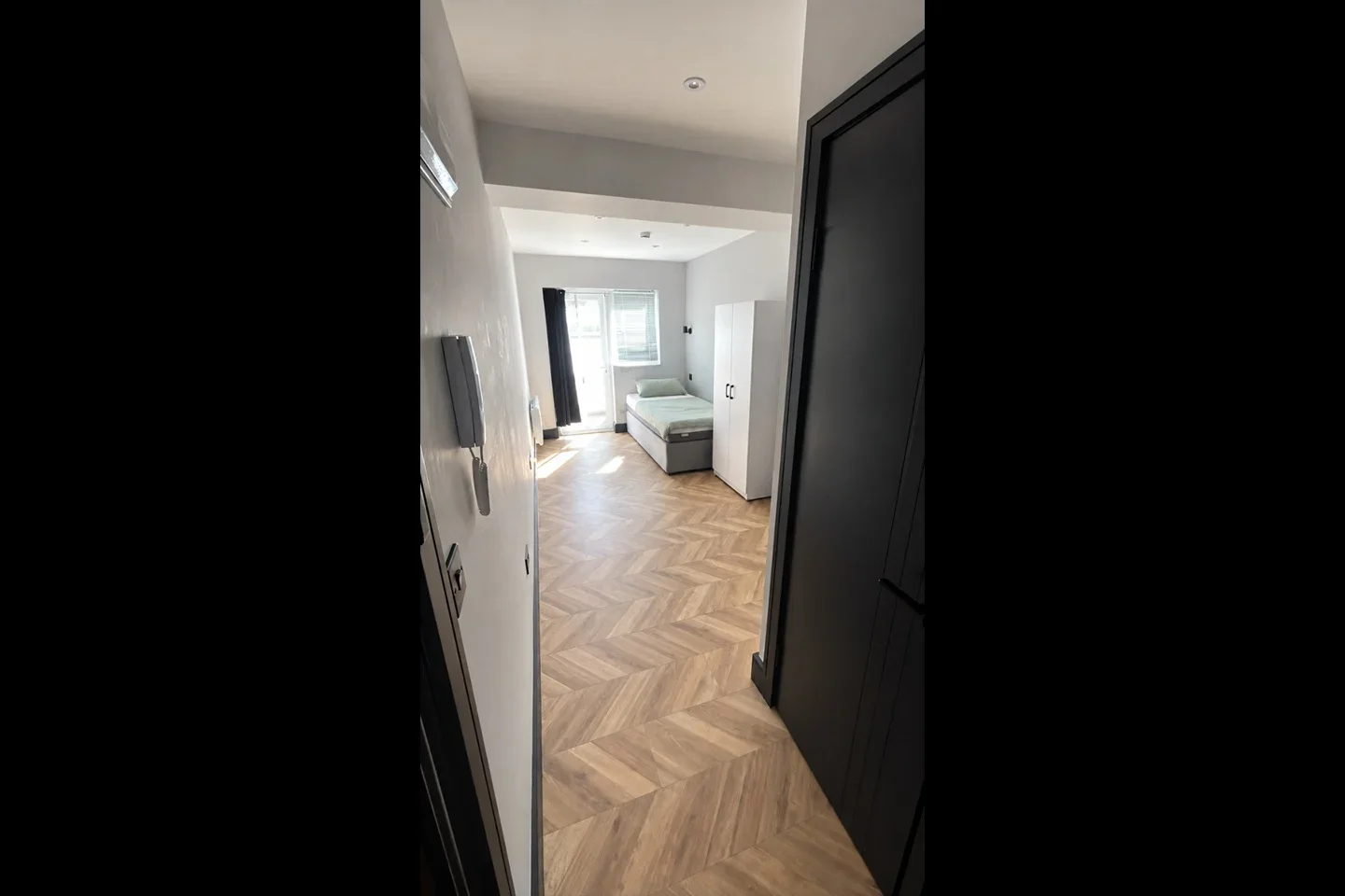 Room Hoe Lane in Greater London