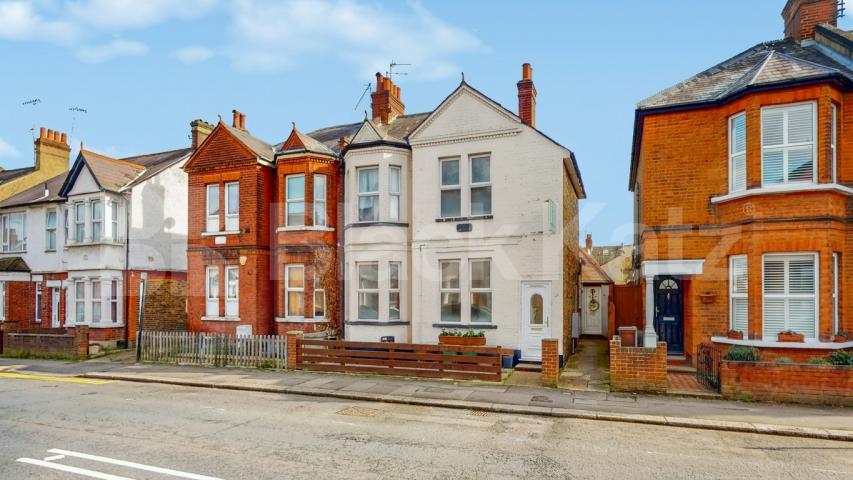 House Iverson Road in Greater London