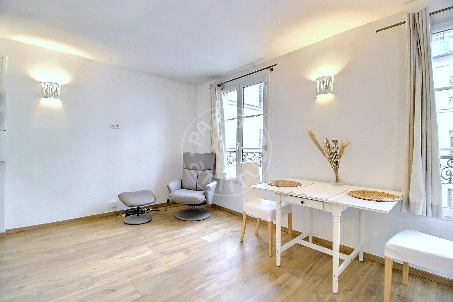 Flat Rue des Vinaigriers in Paris
