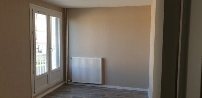 Flat Route de Brousse in Massiac