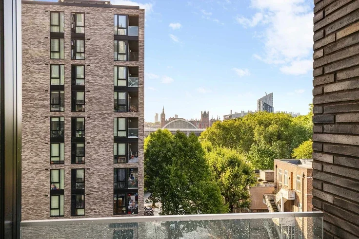 Flat Camley Street in Greater London