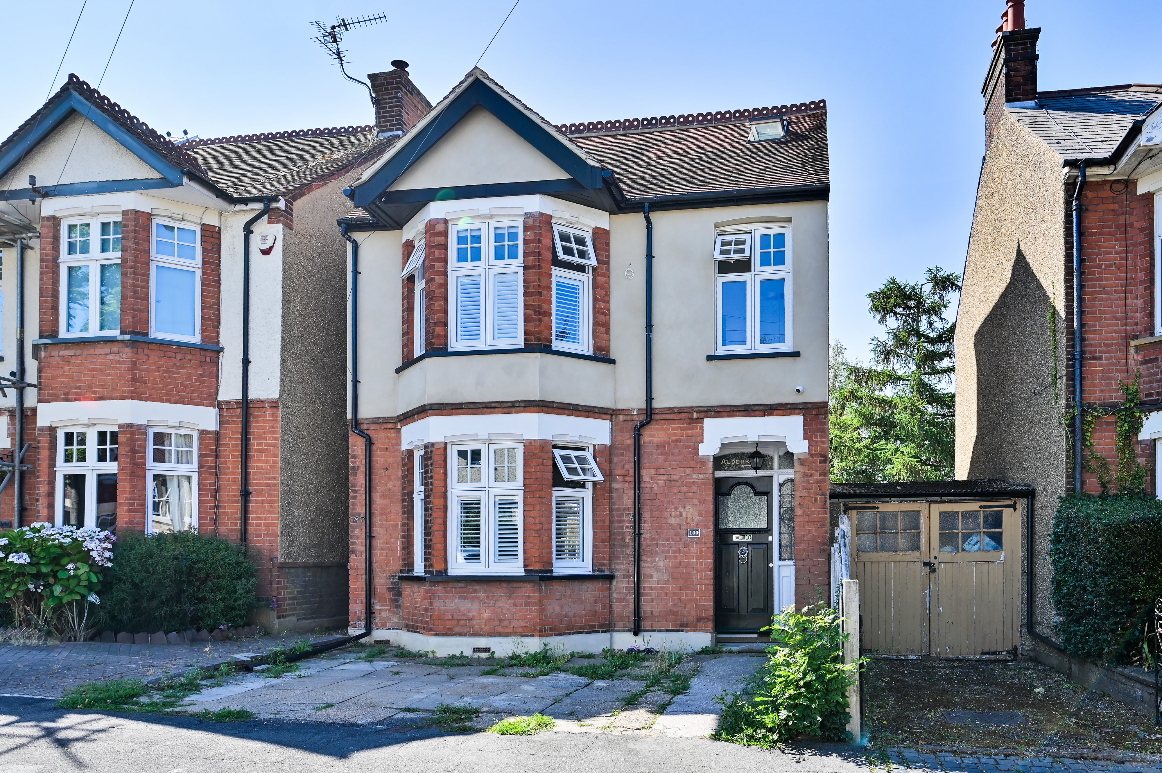 House Oxhey Avenue in Watford