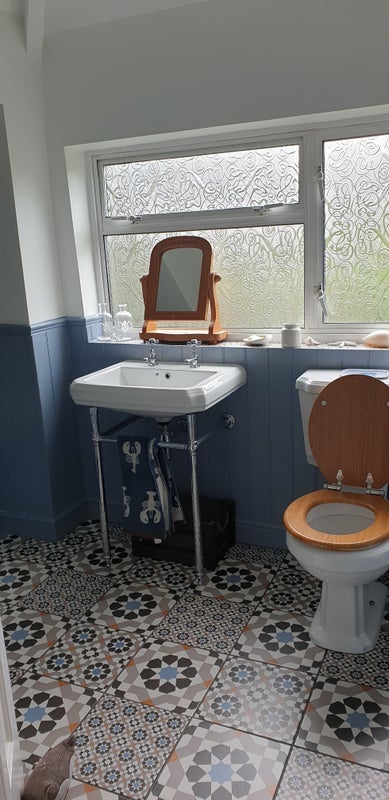 Room Stonehouse Lane in Birmingham