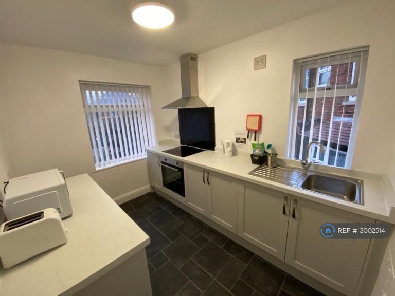 Room Lumley Crescent in East Lindsey