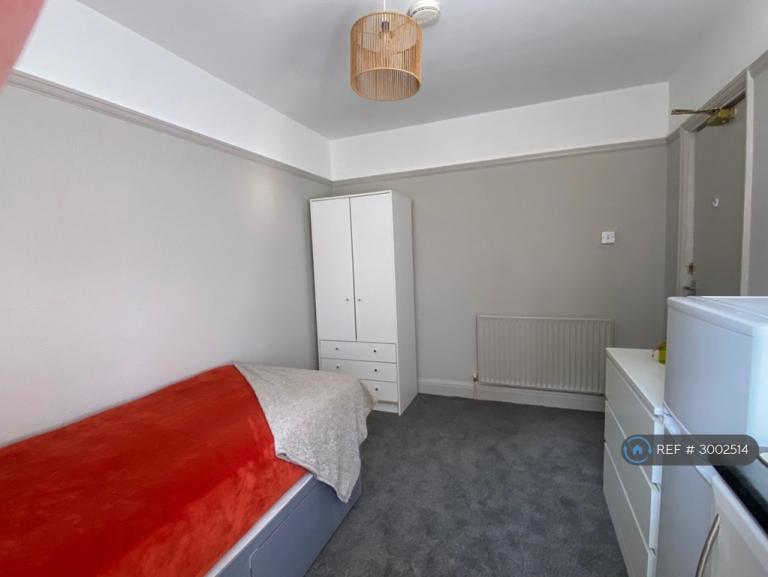 Room Lumley Crescent in East Lindsey