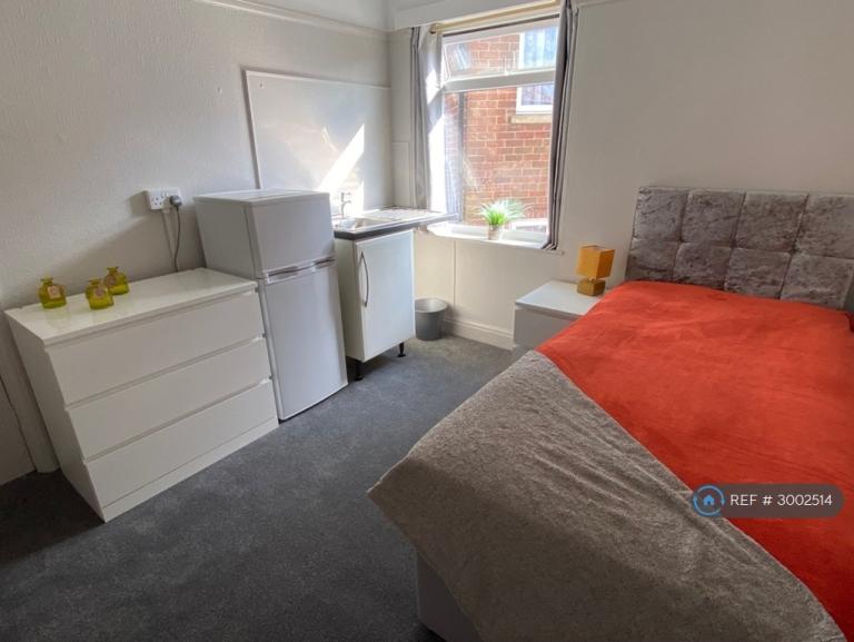Room Lumley Crescent in East Lindsey